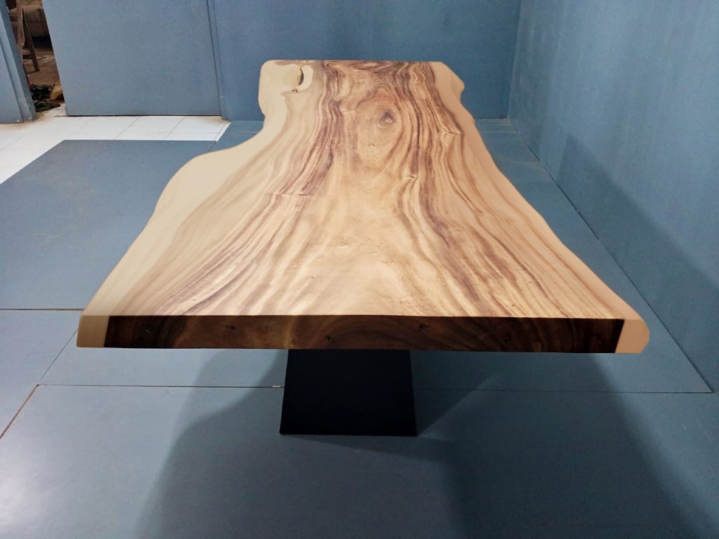 Live Edge Tables