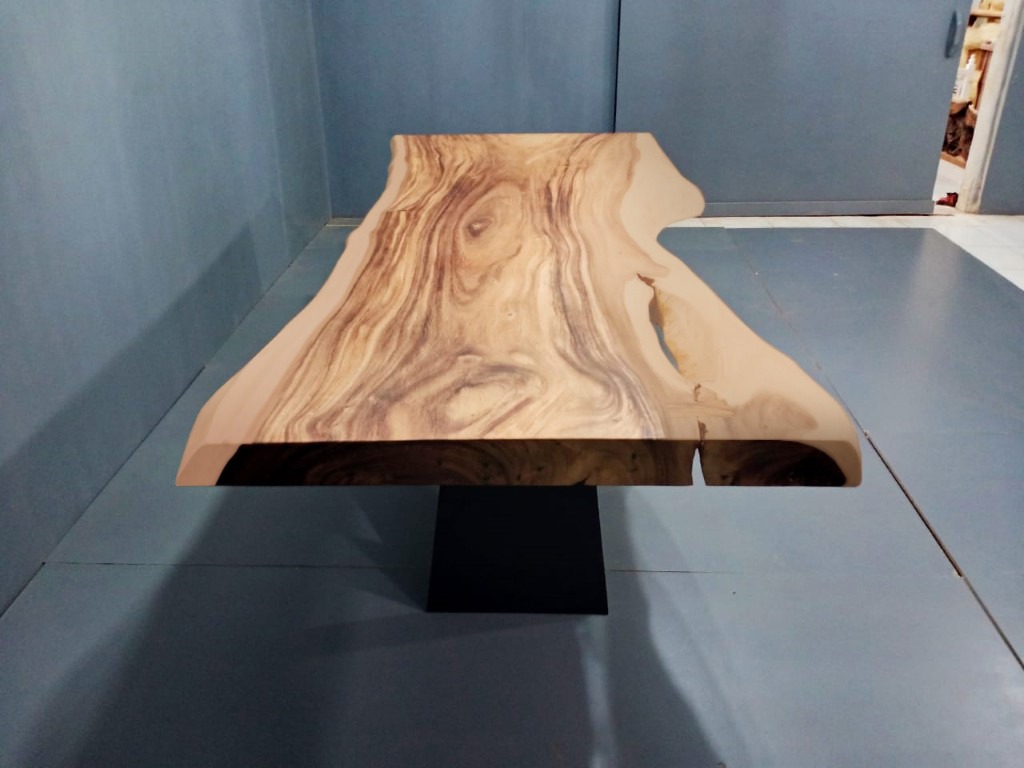 Live Edge Tables