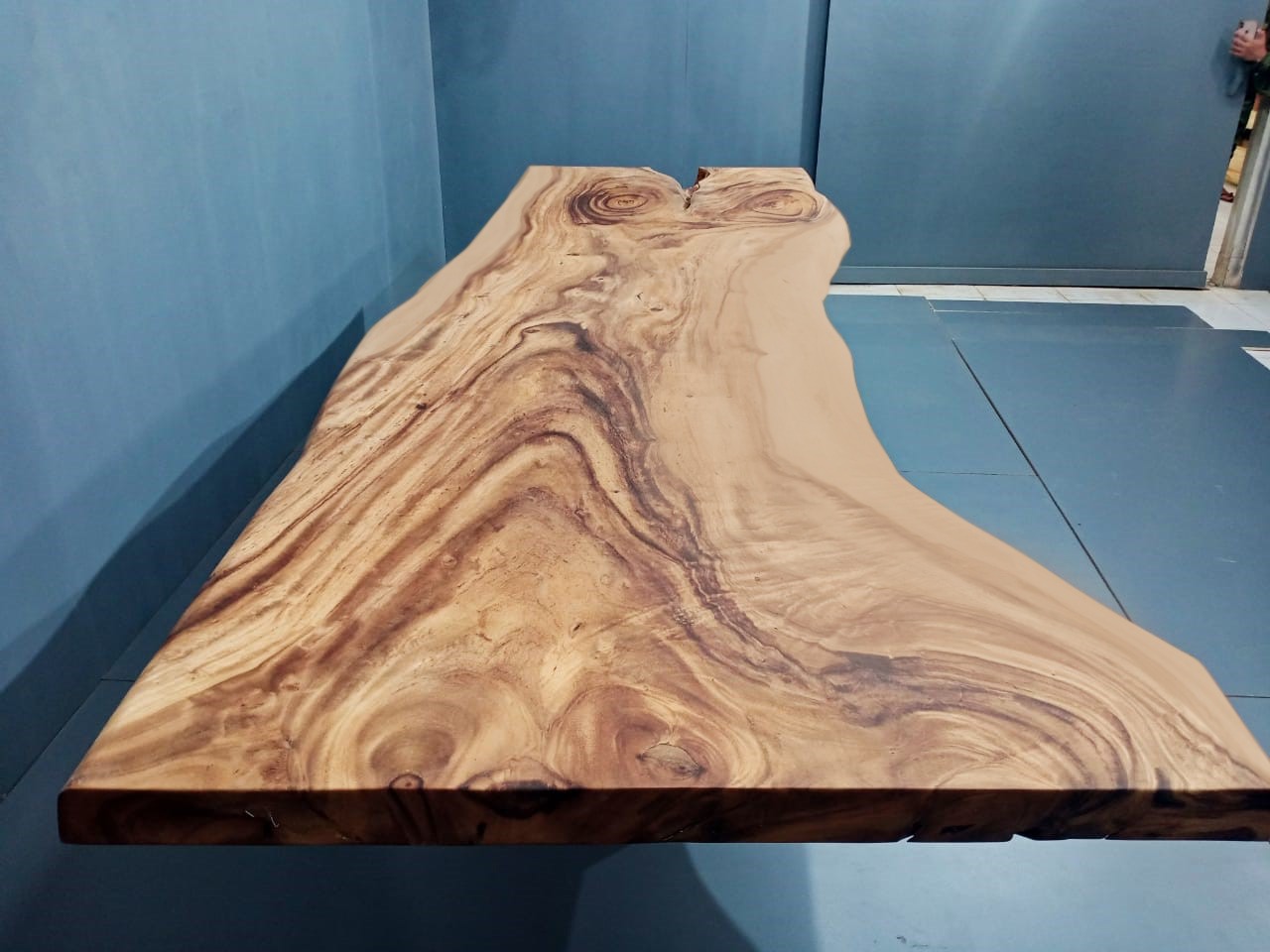 Live Edge Tables