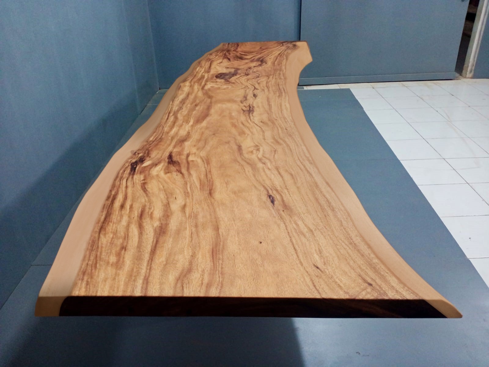 Live Edge Tables