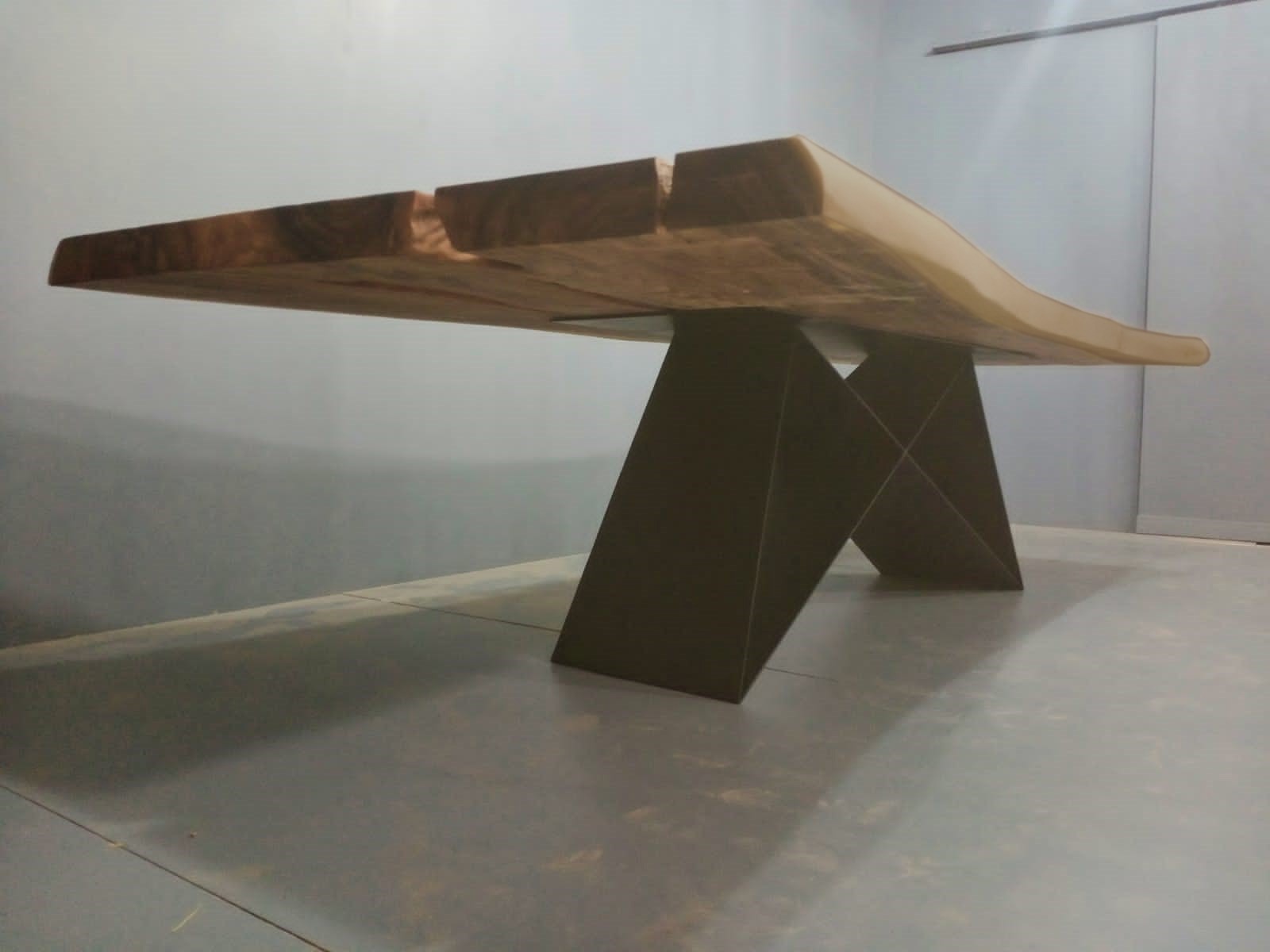 Live Edge Tables