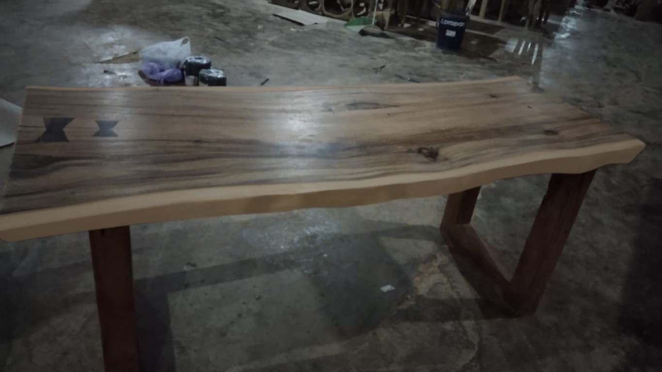 Live Edge Tables