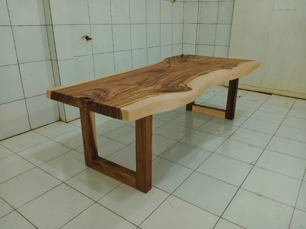 Live Edge Tables