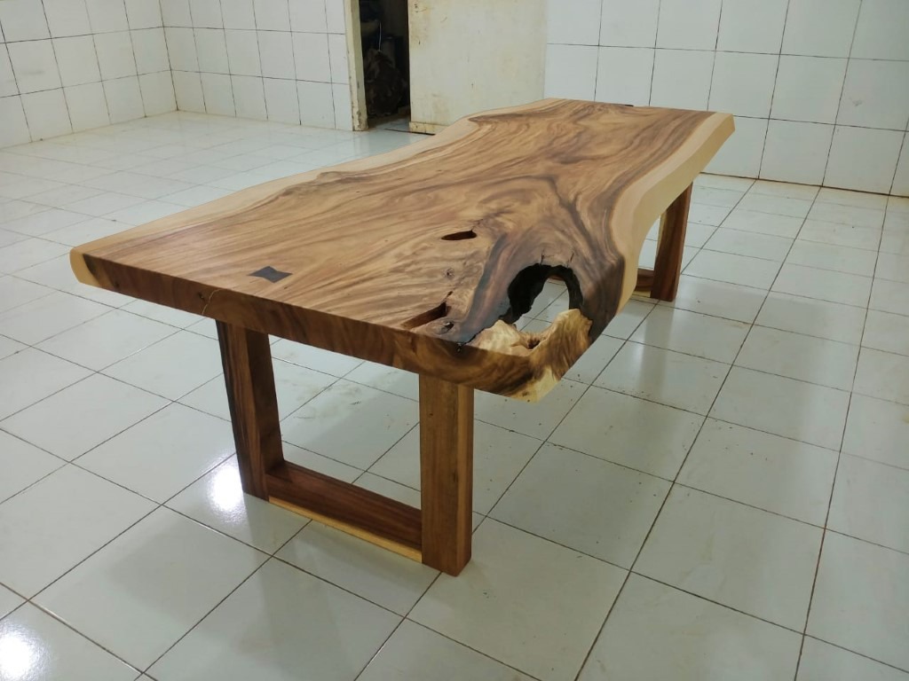 Live Edge Tables