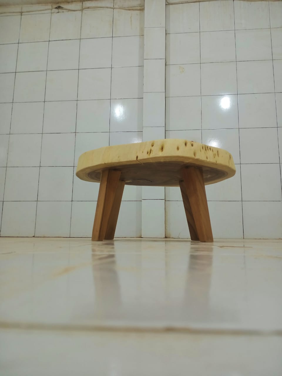 LIVE EDGE TABLES