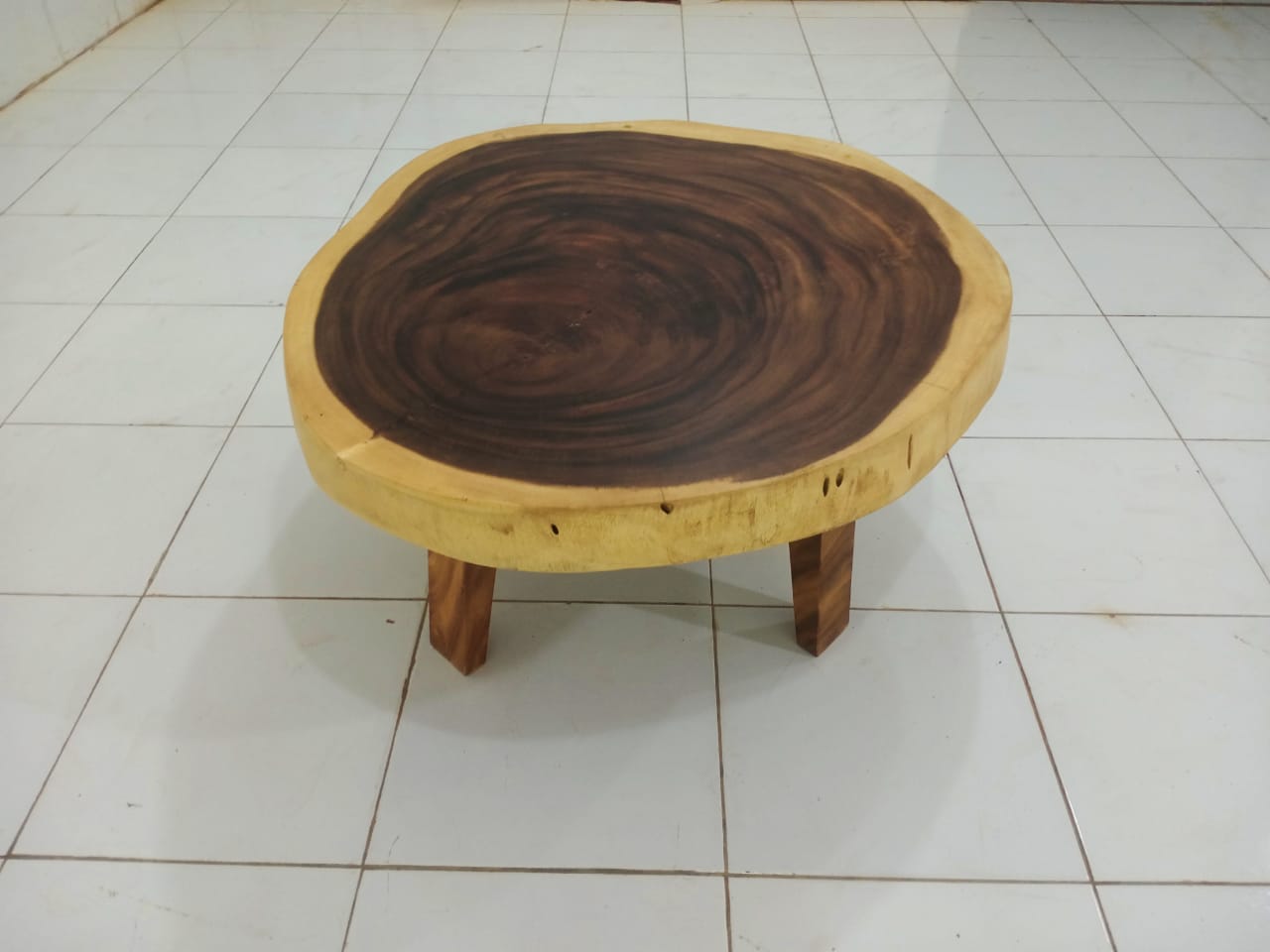 LIVE EDGE TABLES