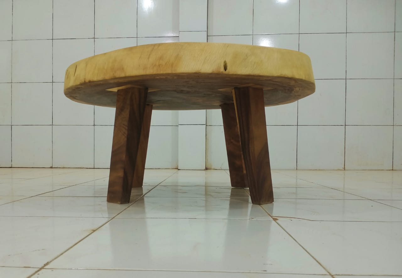 LIVE EDGE TABLES