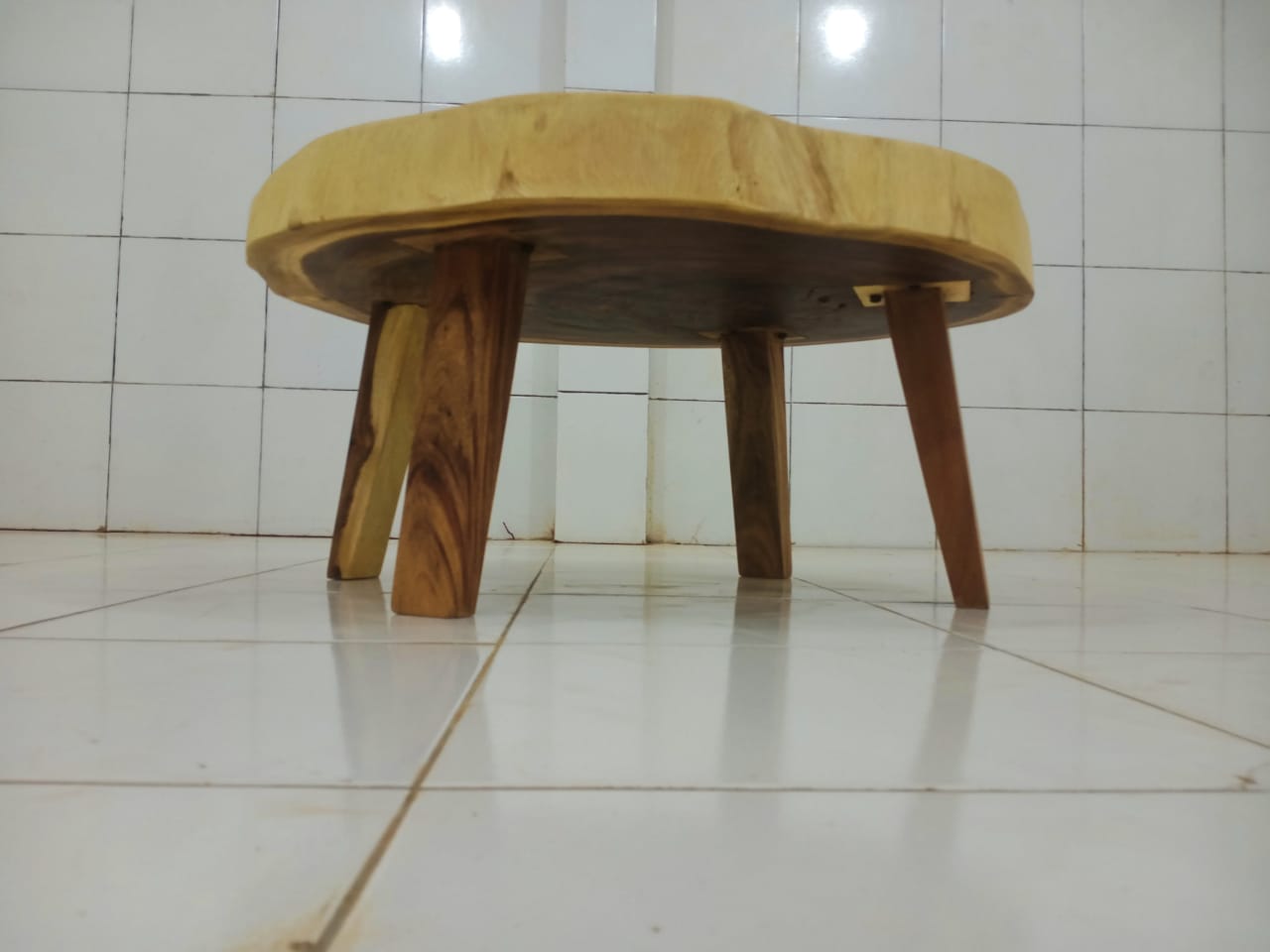 LIVE EDGE TABLES