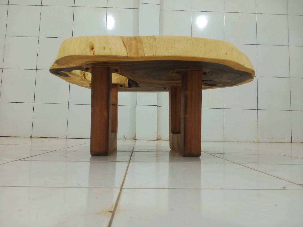 LIVE EDGE TABLES