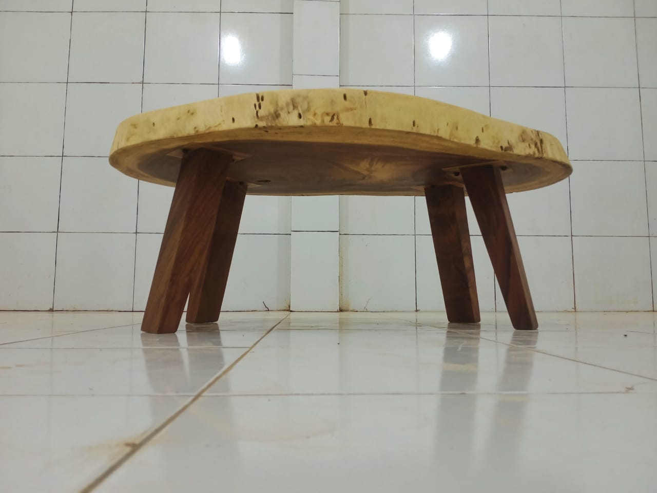 LIVE EDGE TABLES