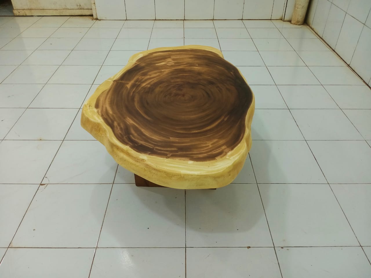 LIVE EDGE TABLES