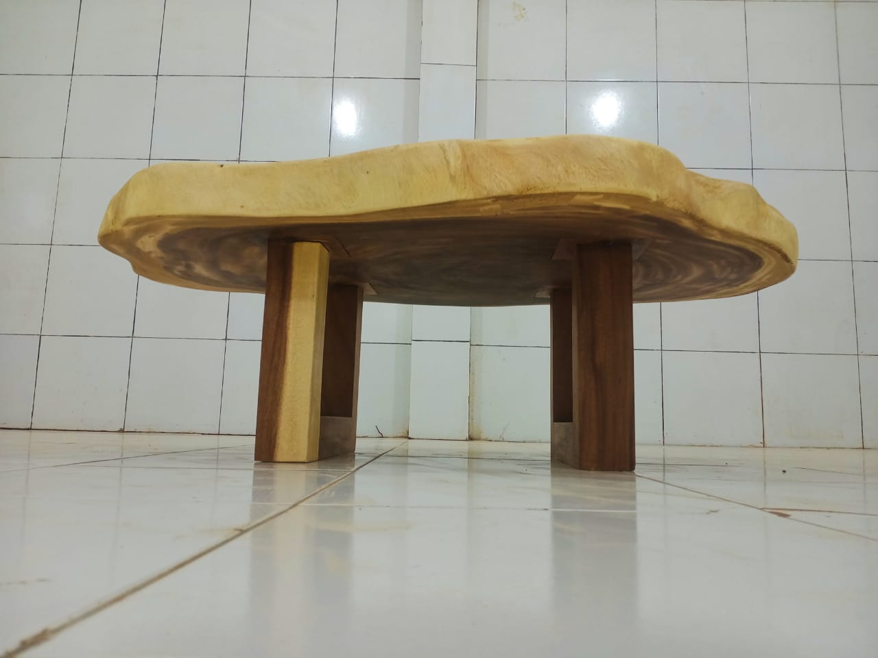 LIVE EDGE TABLES