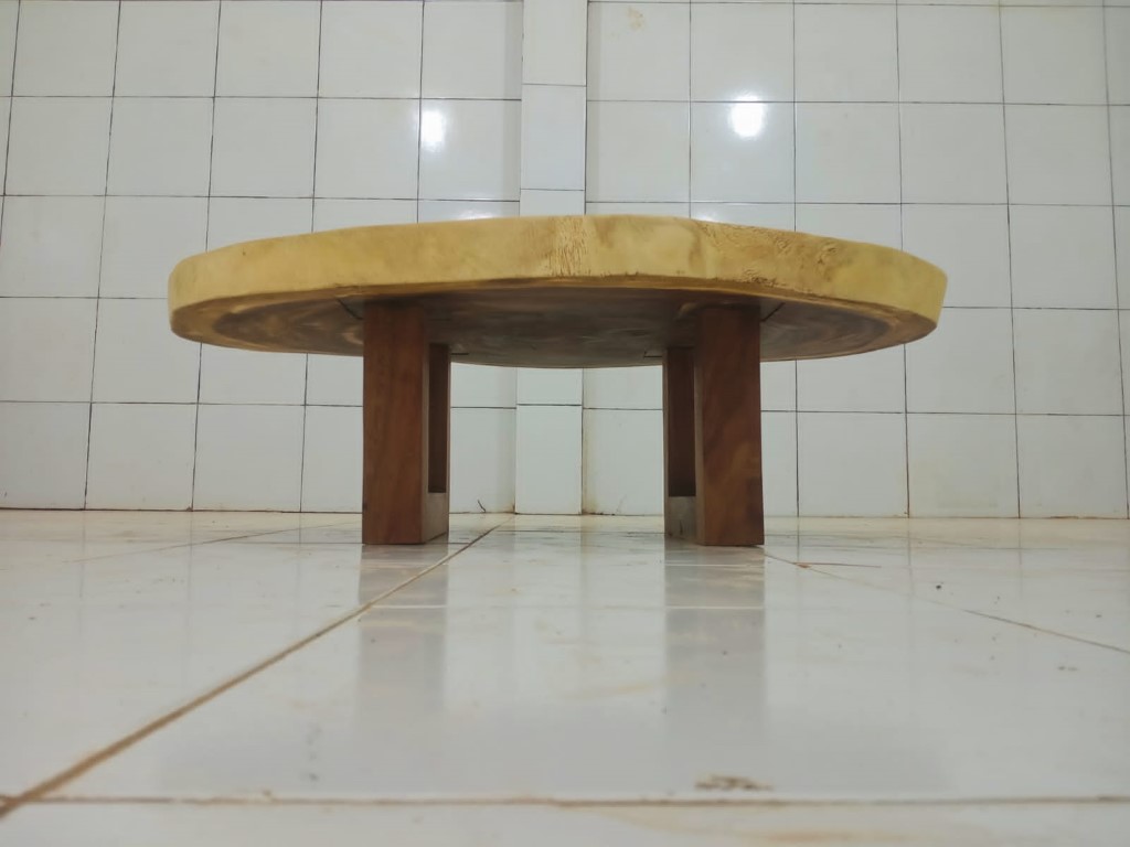 LIVE EDGE TABLES