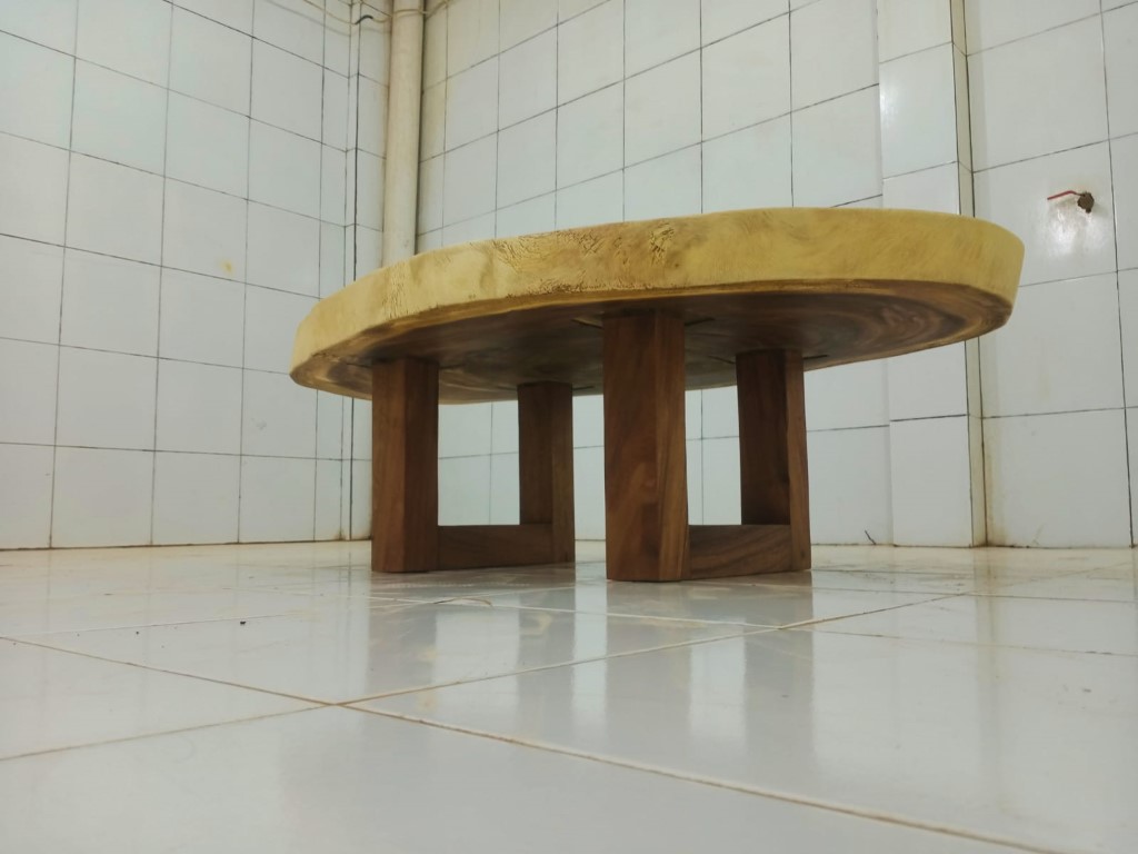 LIVE EDGE TABLES