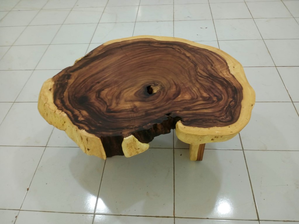 ROUND COFFEE TABLES (NOT BEEN SHIPPED)