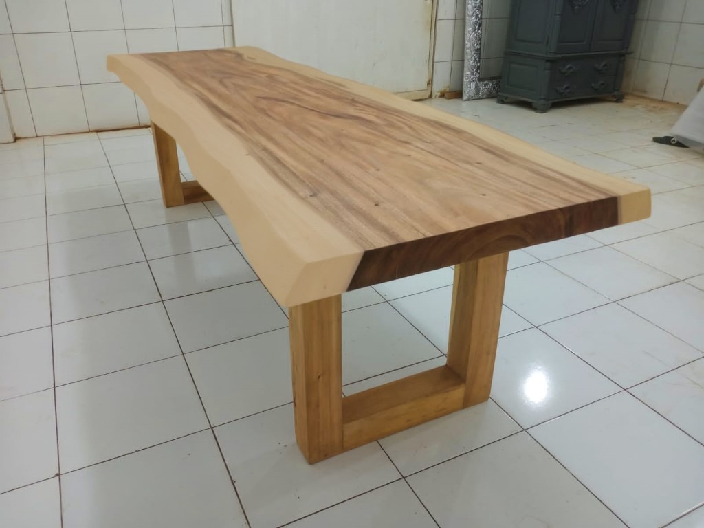 Live Edge Tables