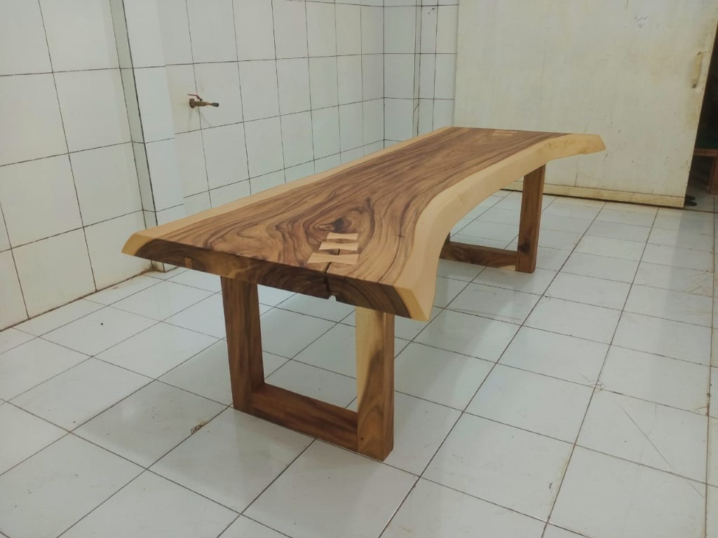 Live Edge Tables