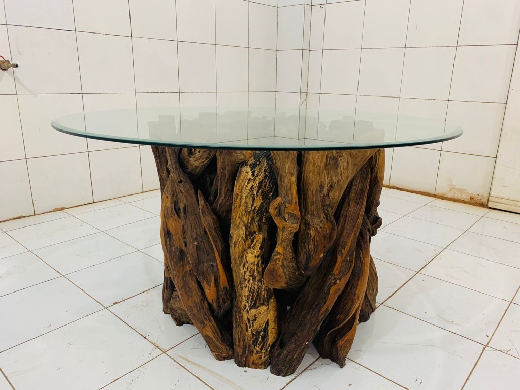 LIVE EDGE TABLES