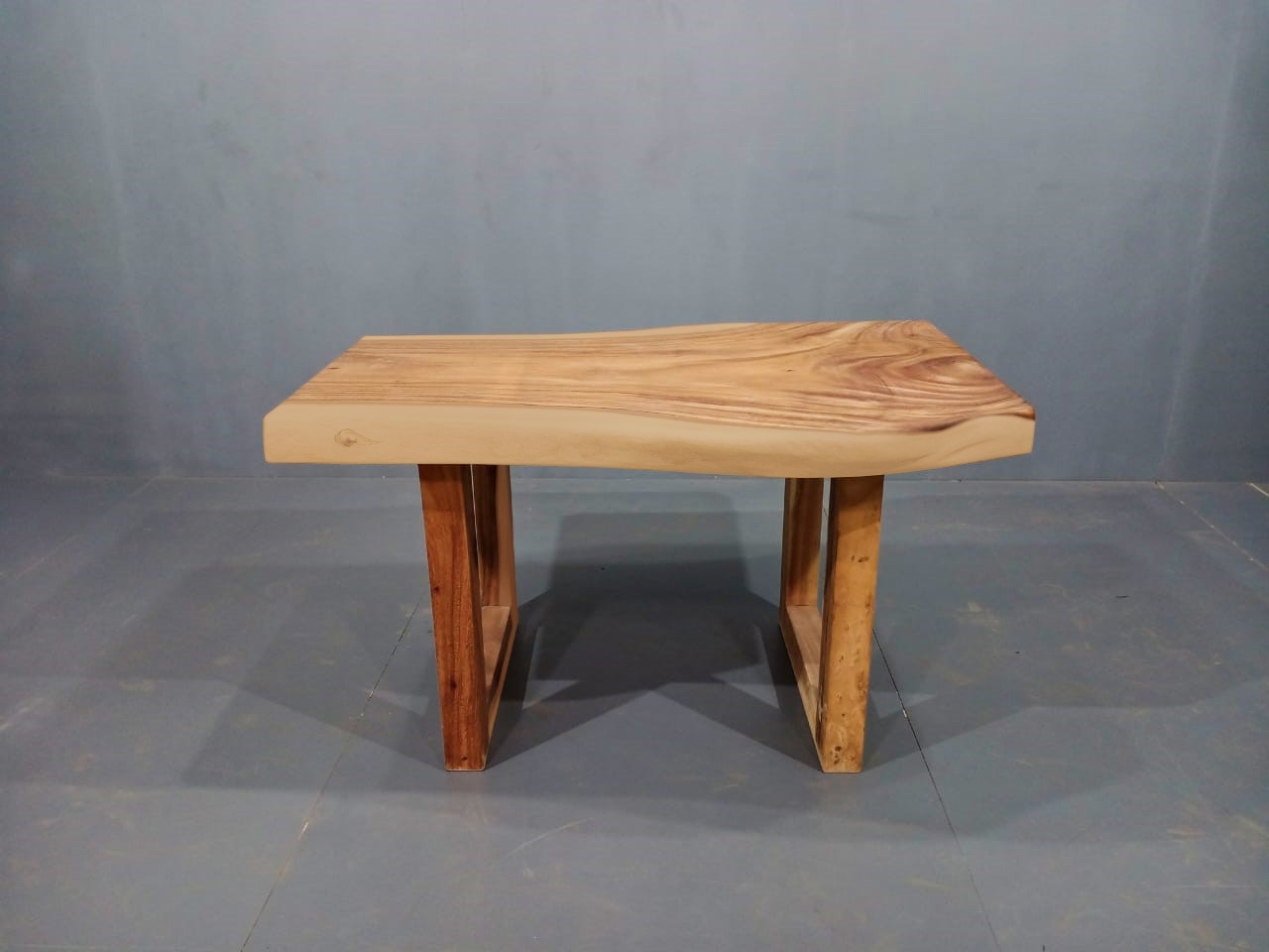 LIVE EDGE TABLES