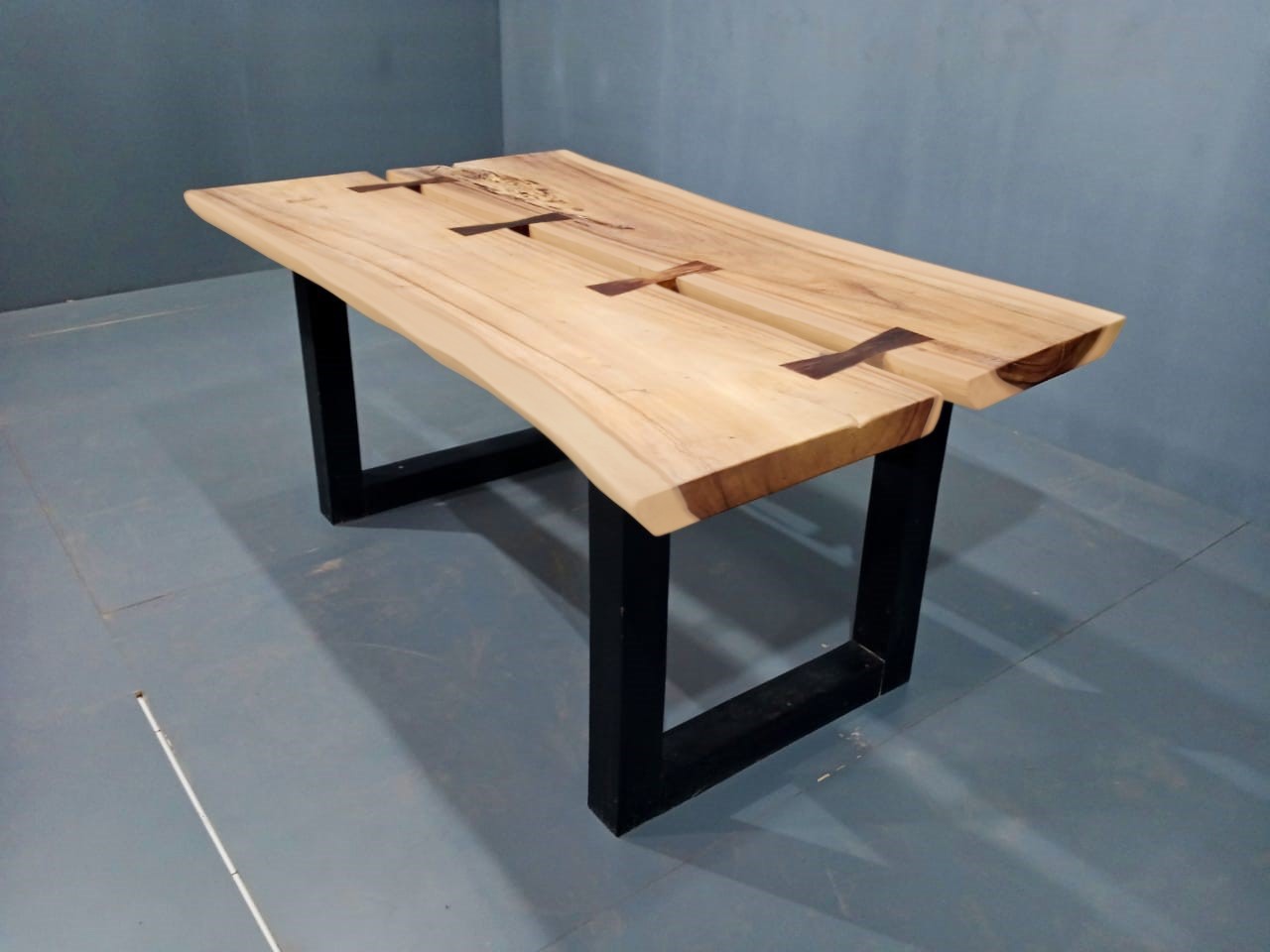 Live Edge Tables