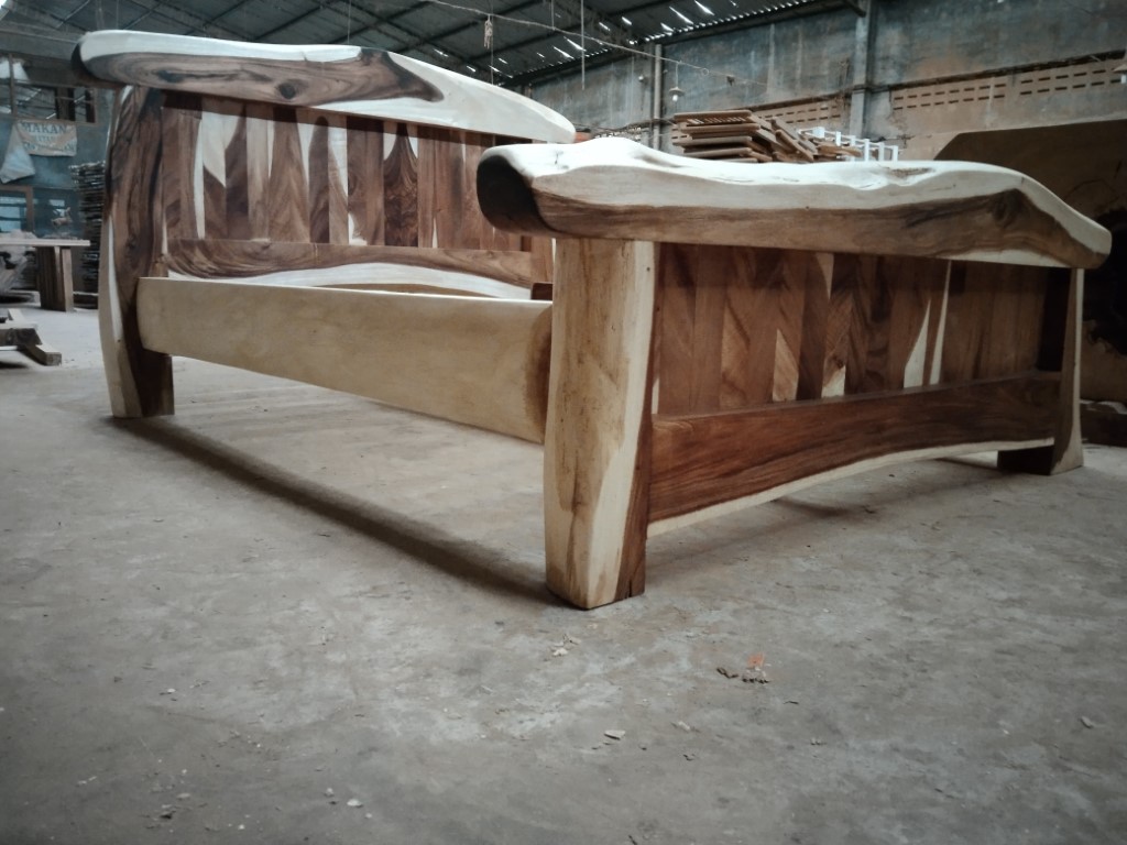 Live Edge Tables