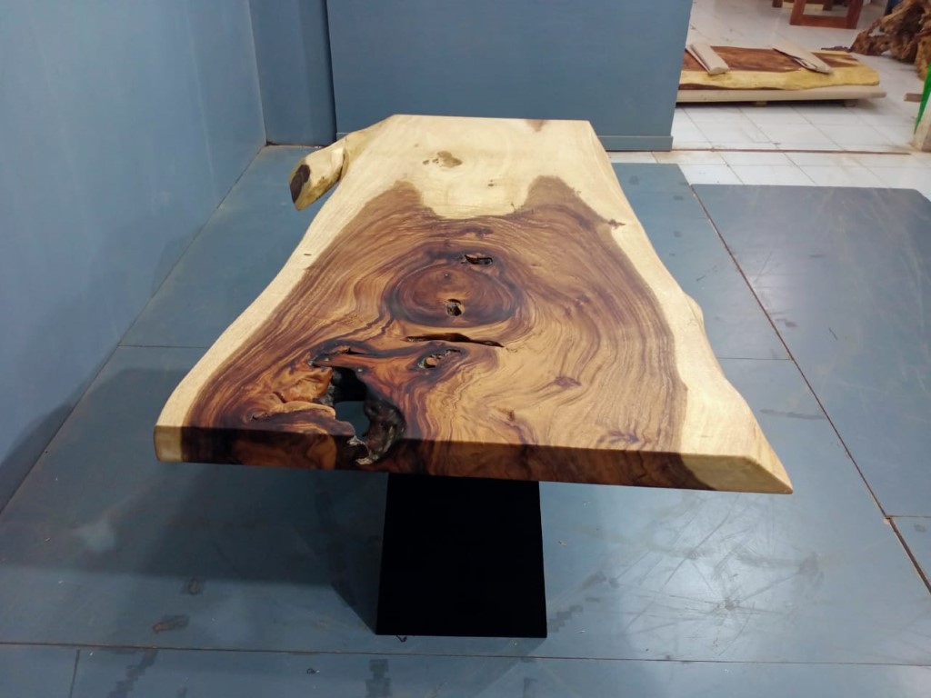 Live Edge Tables