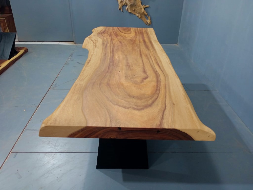 Live Edge Tables