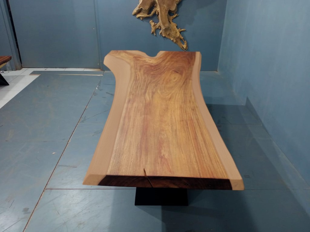 Live Edge Tables