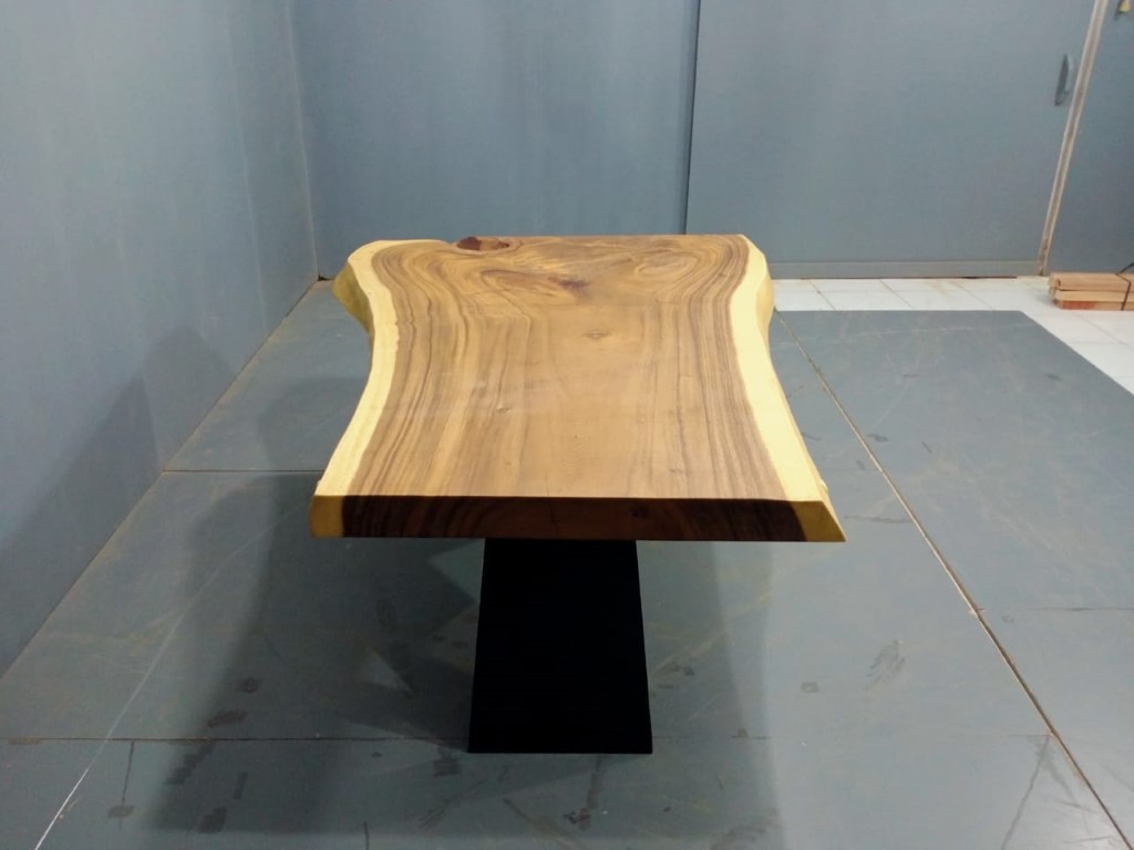 Live Edge Tables