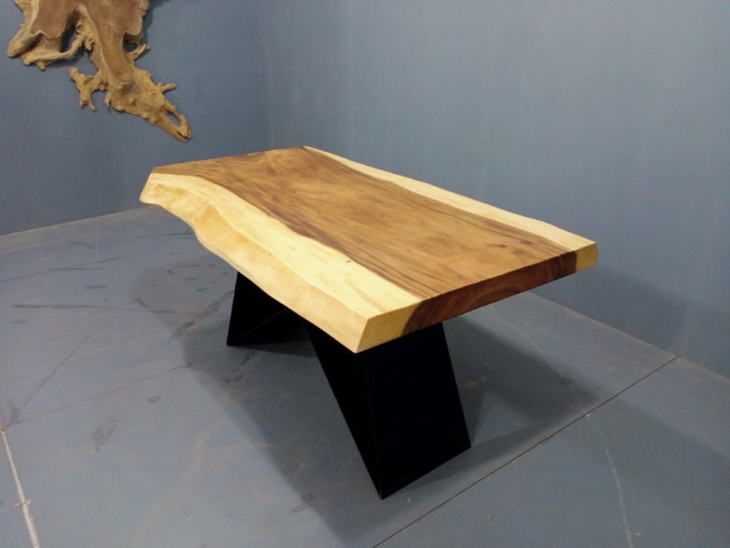 Live Edge Tables