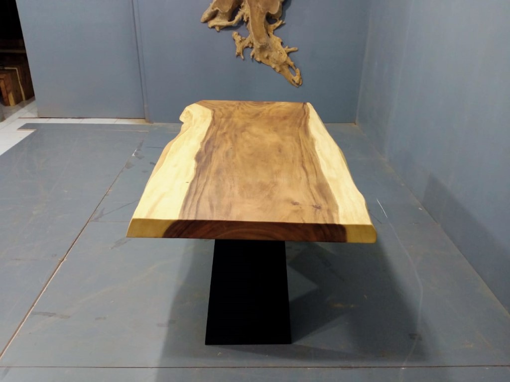 Live Edge Tables