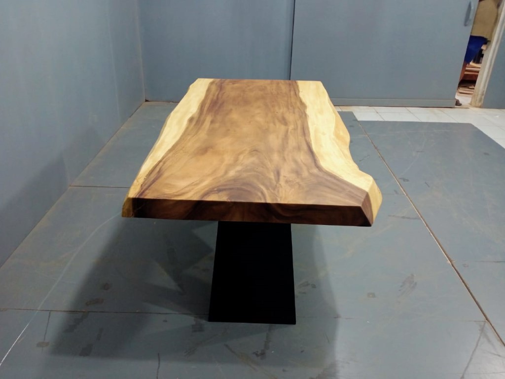 Live Edge Tables