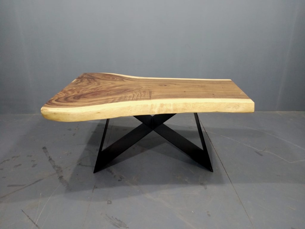 LIVE EDGE TABLES