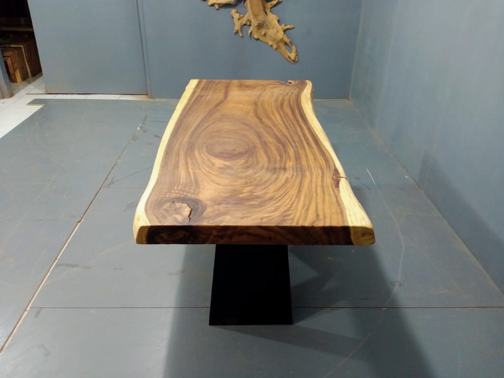 Live Edge Tables