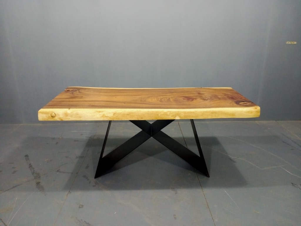 LIVE EDGE TABLES