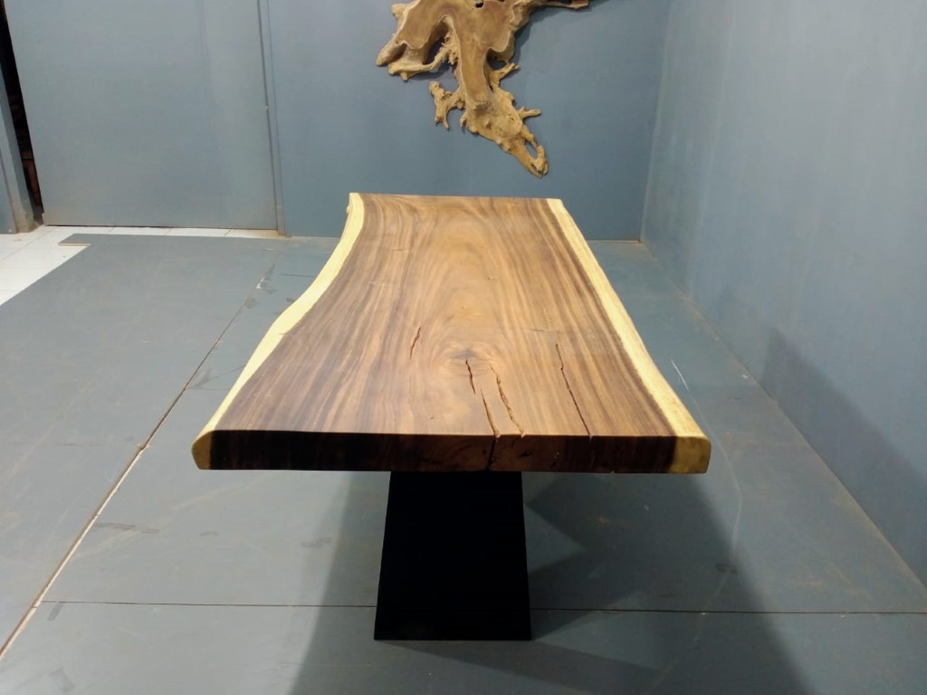 Live Edge Tables