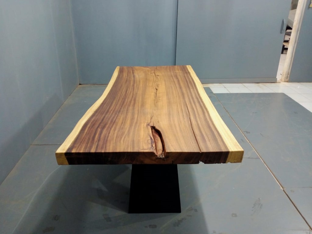 Live Edge Tables