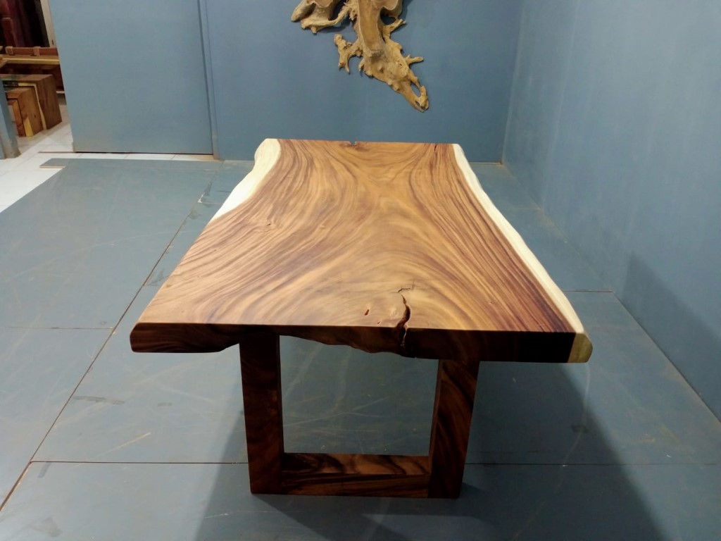 Live Edge Tables