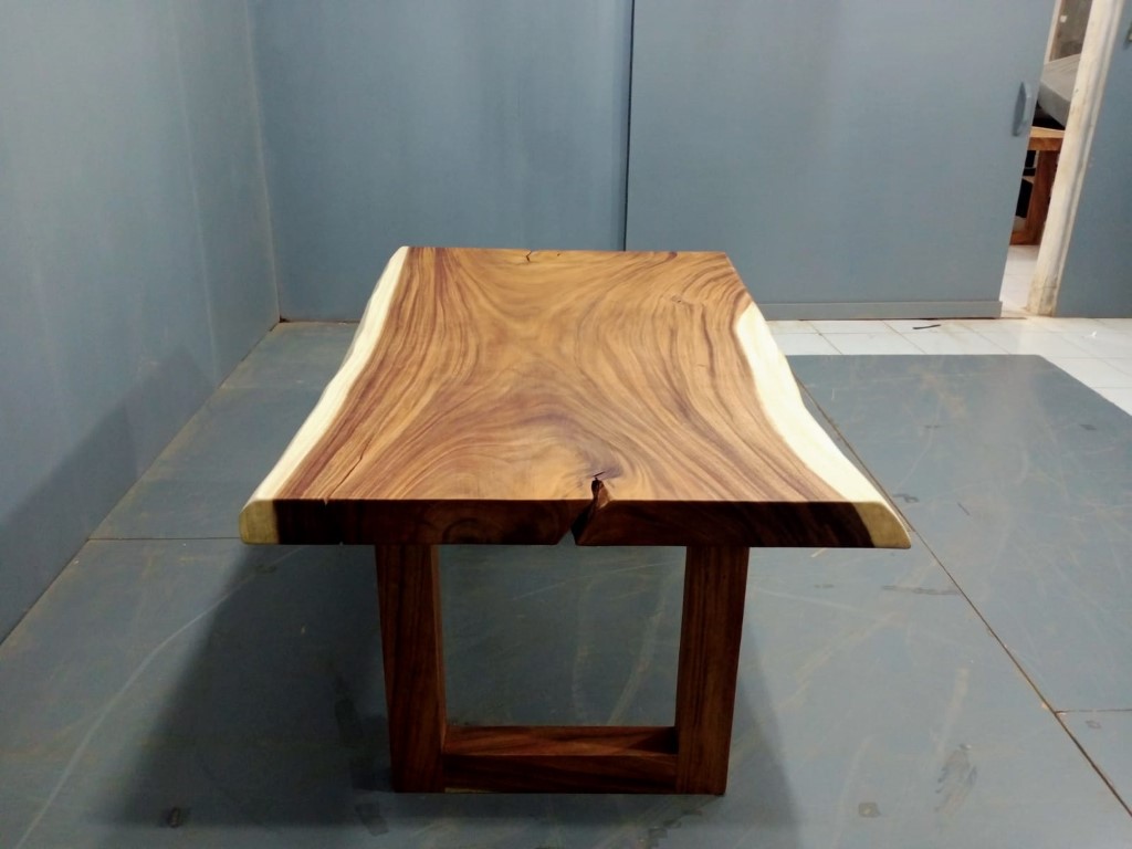 Live Edge Tables