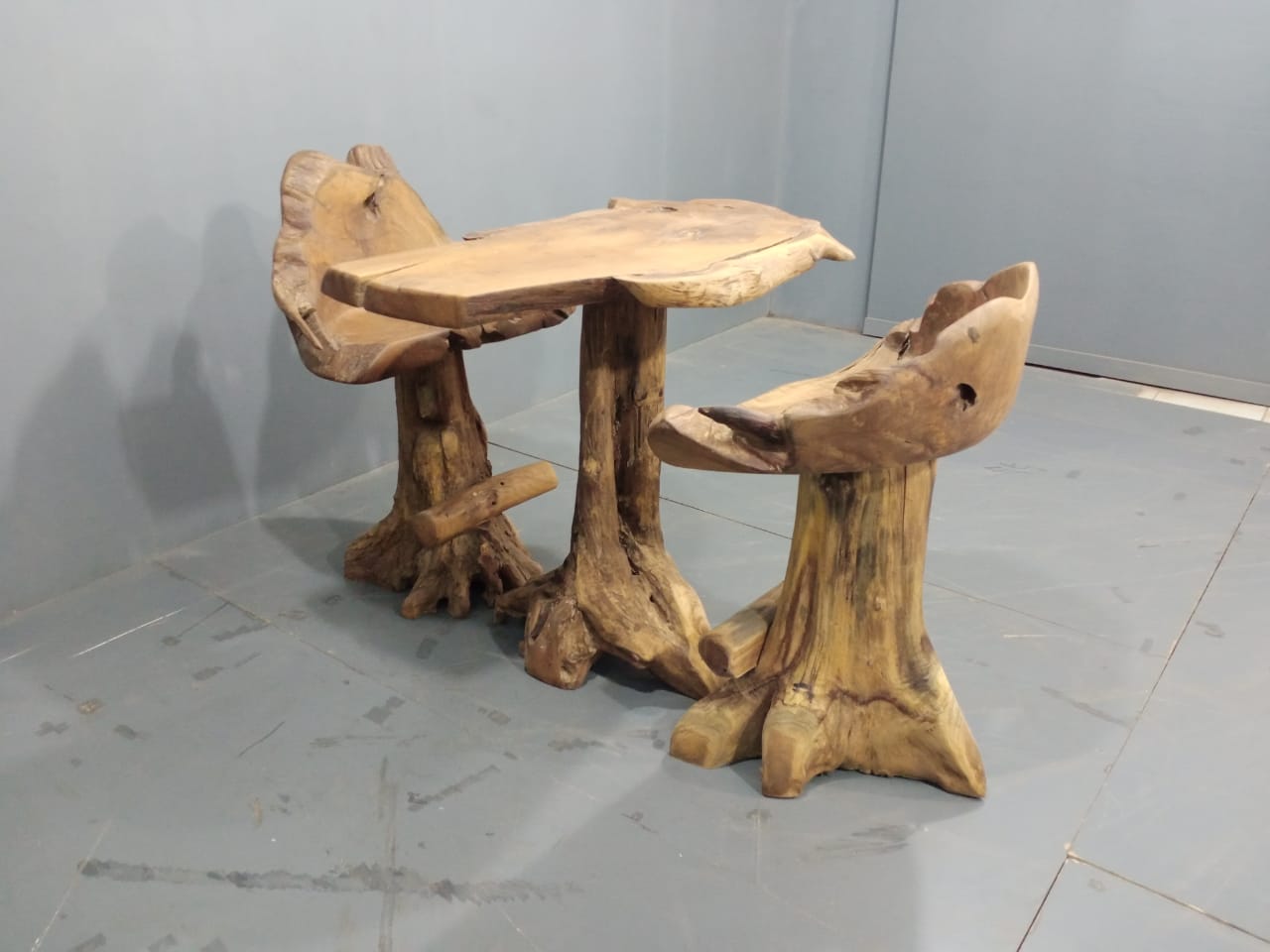 LIVE EDGE TABLES