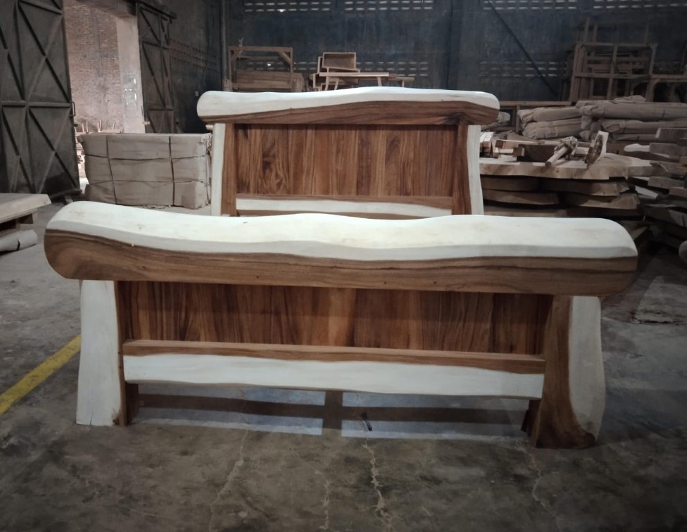 Live Edge Tables