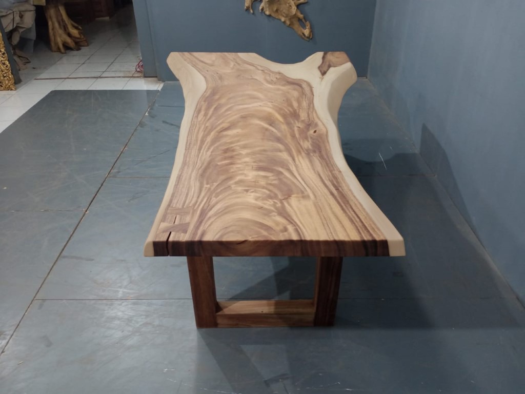 Live Edge Tables