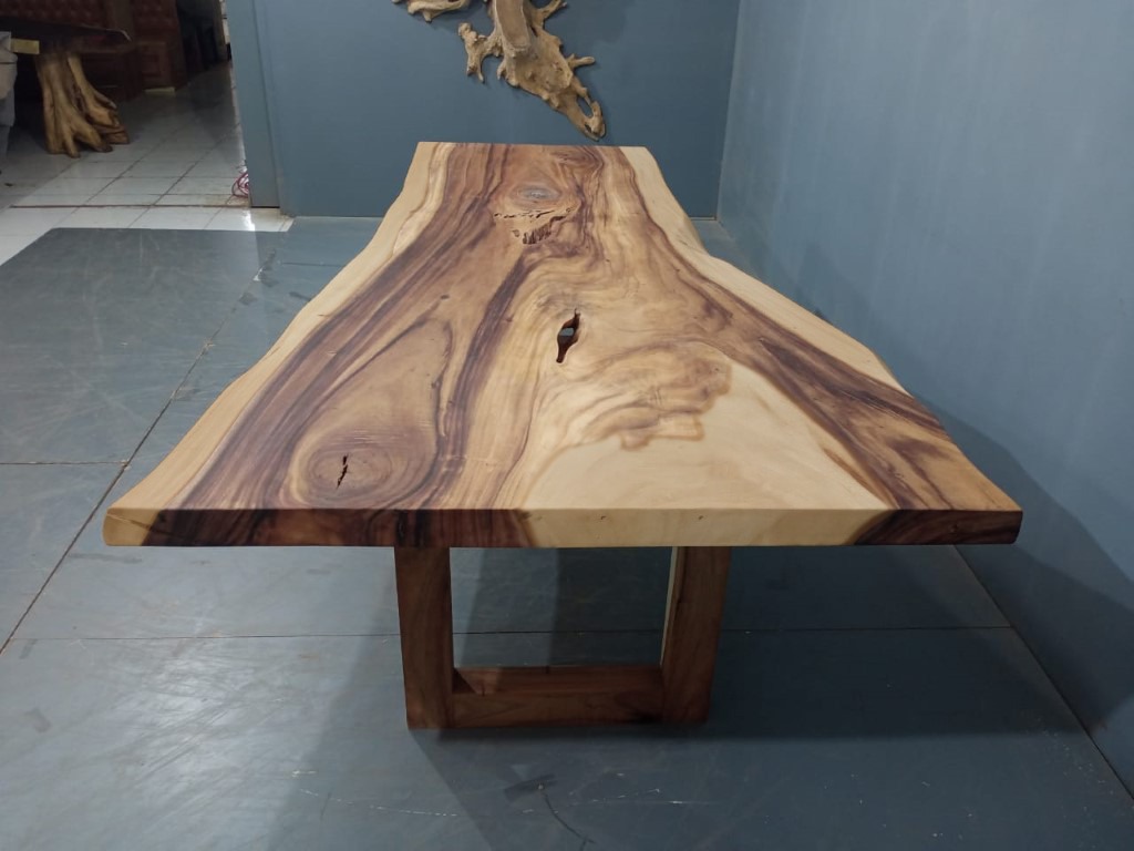 Live Edge Tables