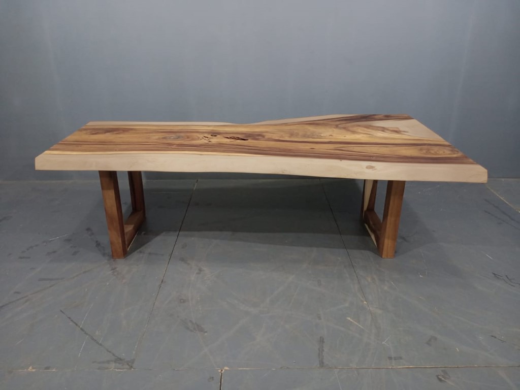 LIVE EDGE TABLES