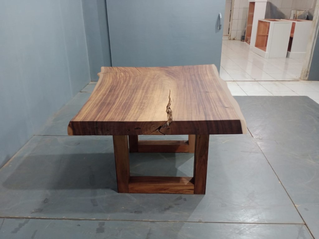 Live Edge Tables