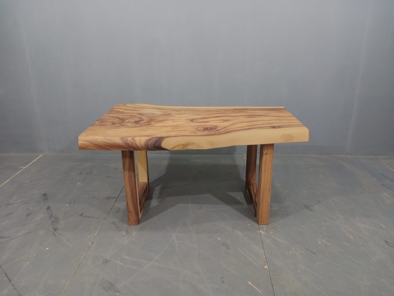 LIVE EDGE TABLES