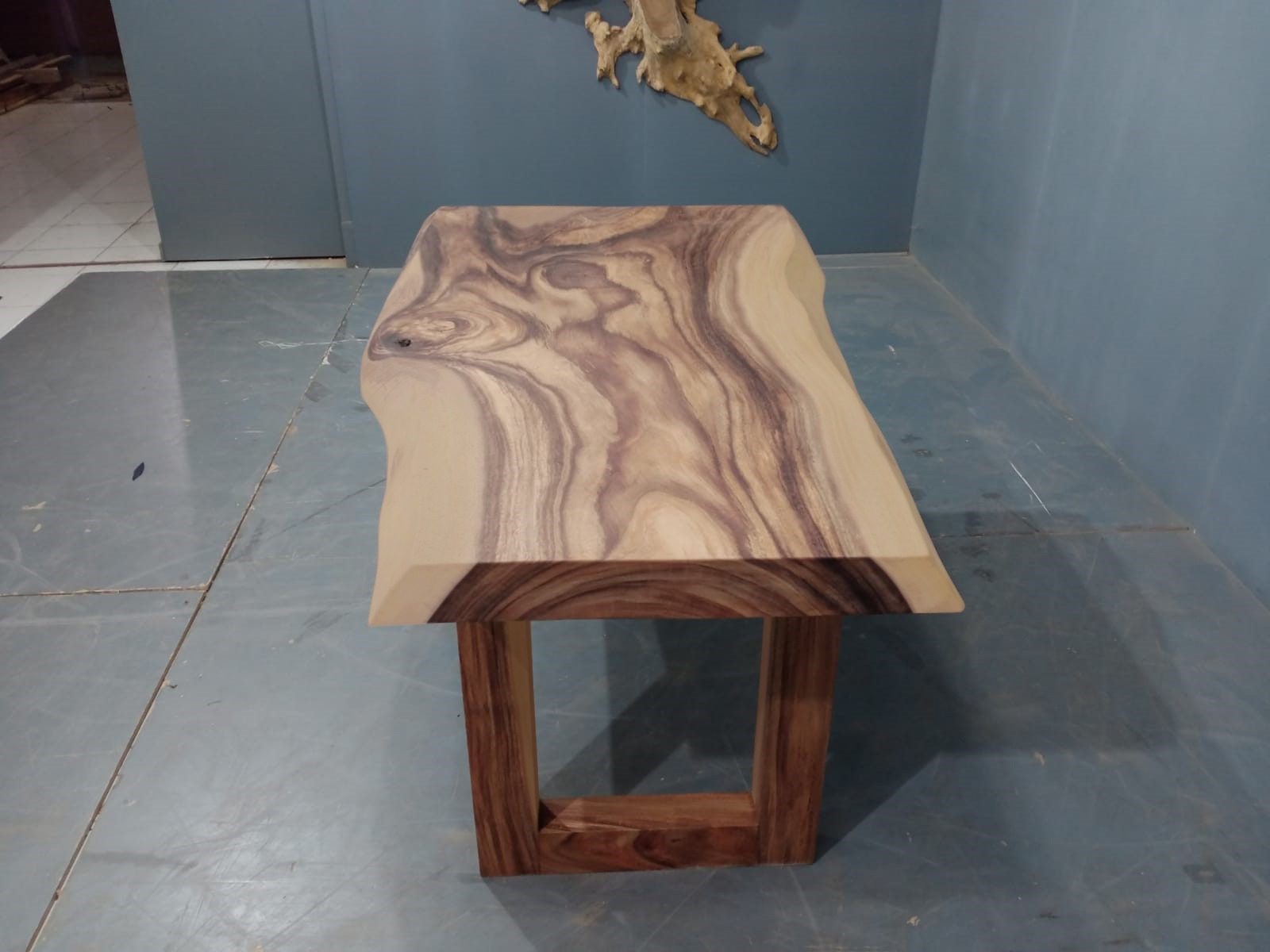 Live Edge Tables