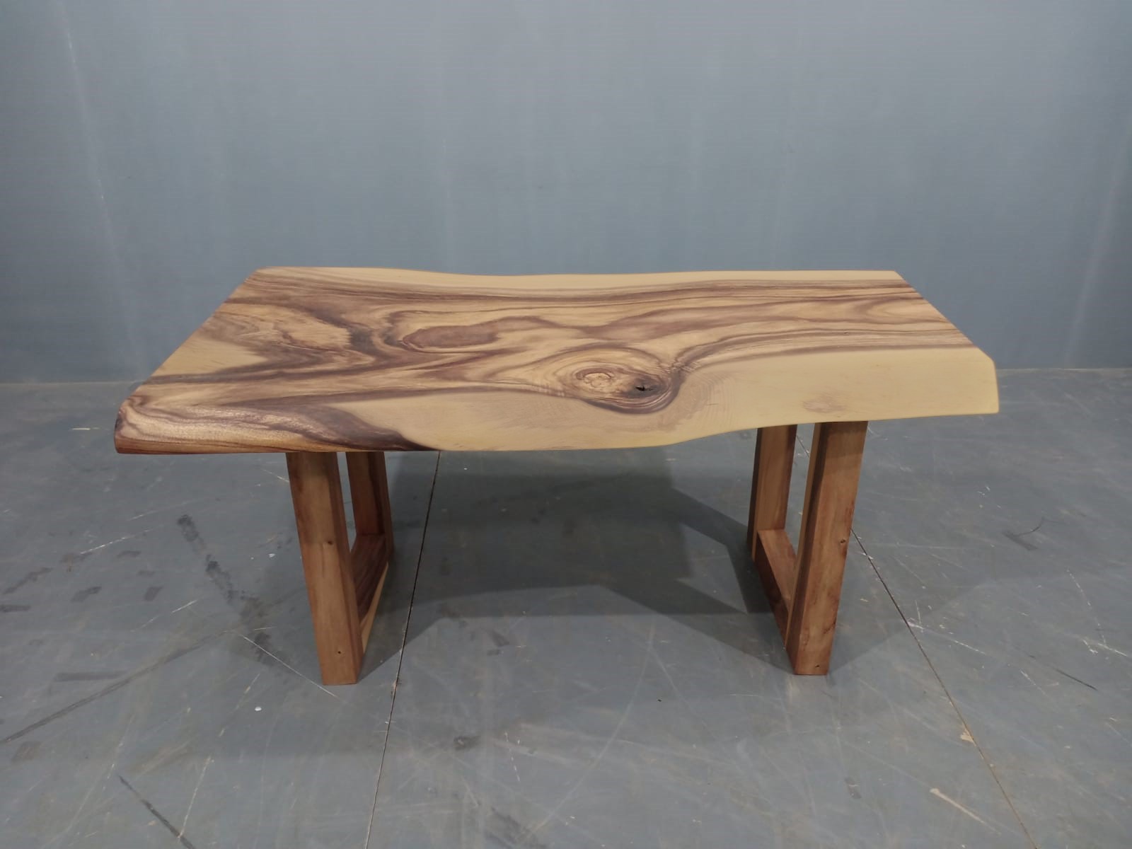 LIVE EDGE TABLES