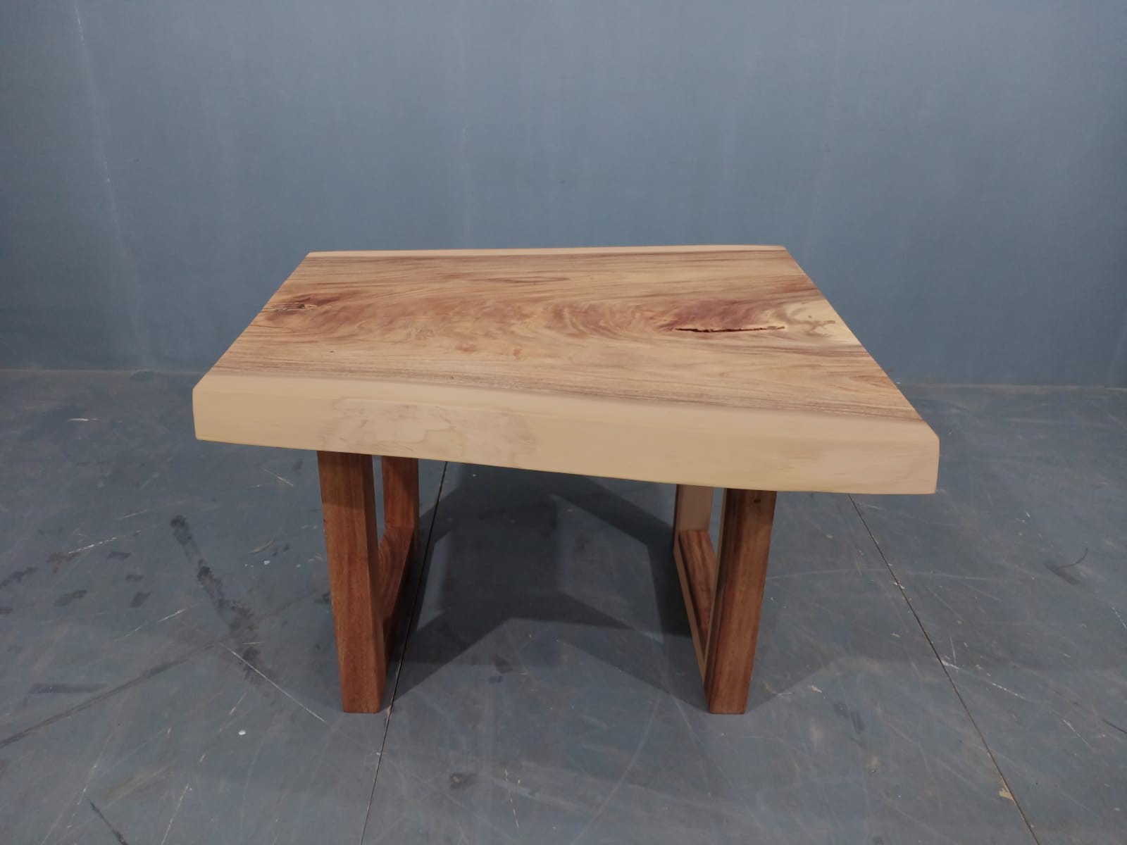 LIVE EDGE TABLES