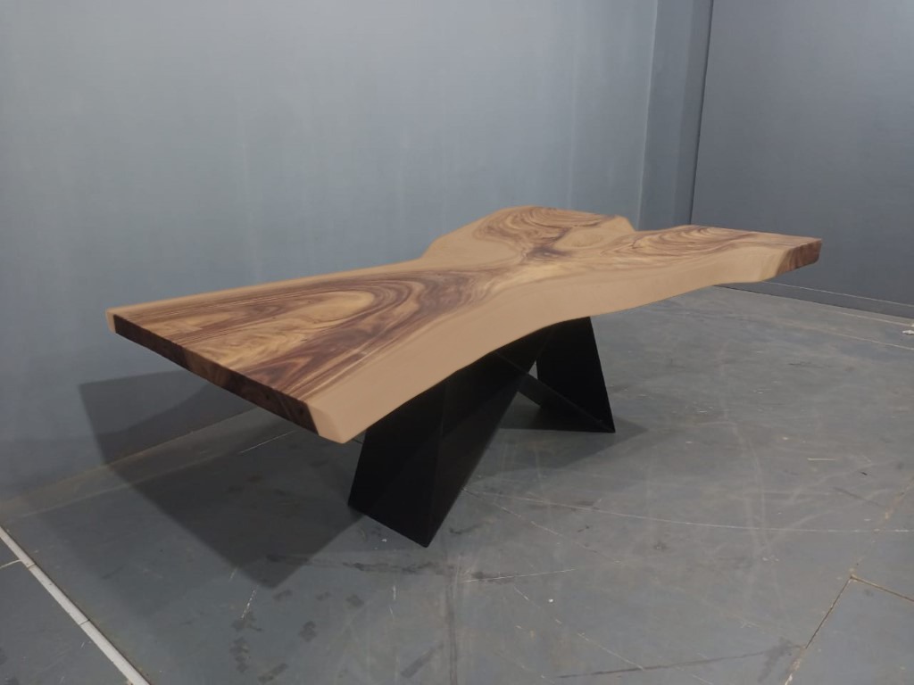 Live Edge Tables